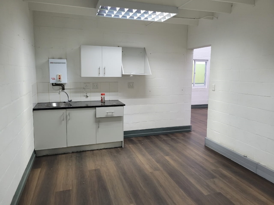 To Let Commercial Property for Rent in Beaconvale Western Cape
